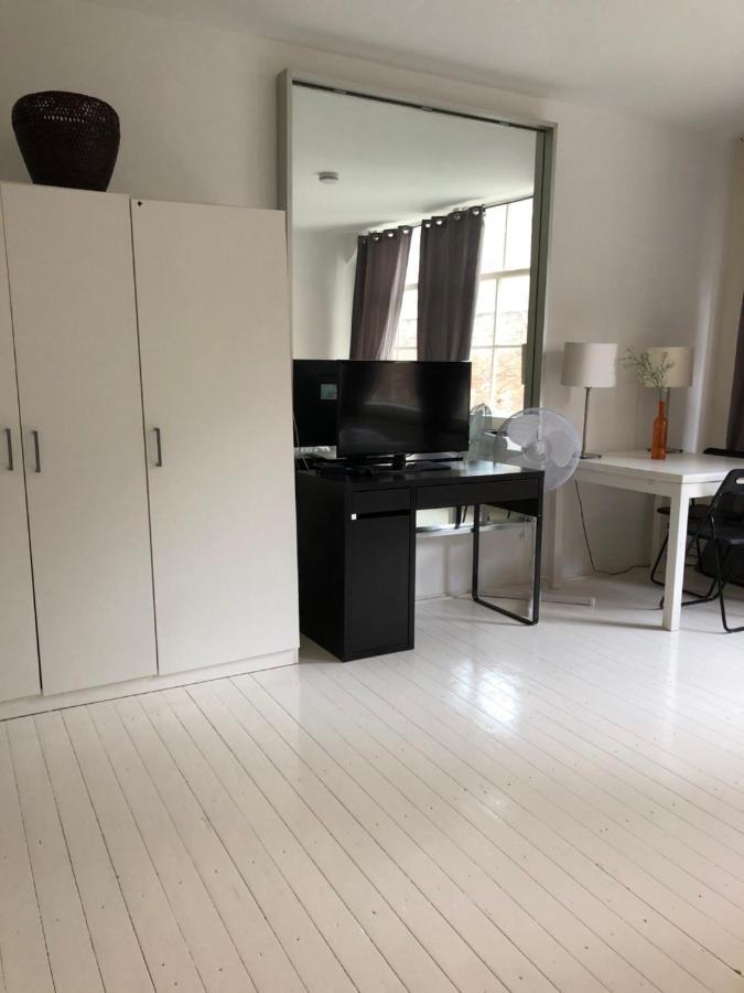 Amsliving Bed & Breakfast Amsterdam Bagian luar foto